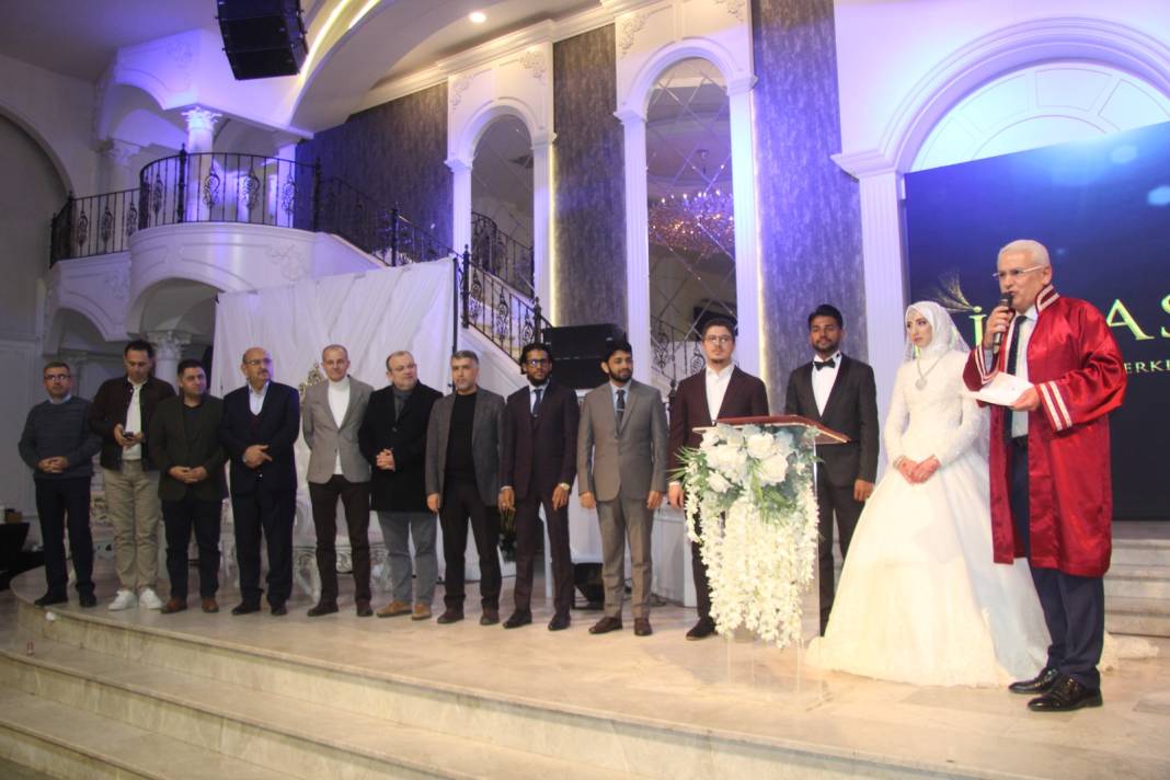 Konya Milletvekili nikah şahidi oldu 2